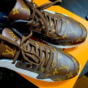 Louis Vuitton runaway sneaker Men’s
